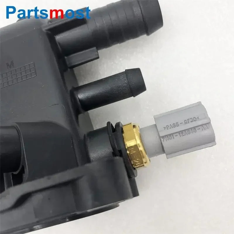 2.0 PETROL THERMOSTAT WATER OUTLET CONNECTOR FOR LAND ROVER FREELANDER LR2 EVOQUE DISCOVERY SPORT VOLVO V60 70 31422105 LR038758