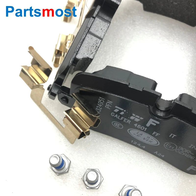Set of 4 Rear Brake Pads With Clamps and Screws LH RH For Land Rover Range Rover 2013- Range Rover Sport 2014- LR068303 LR036574